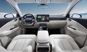 طراحی داخلی کابین Wuling Starlight با نمایشگر دیجیتال و داشبورد مدرن